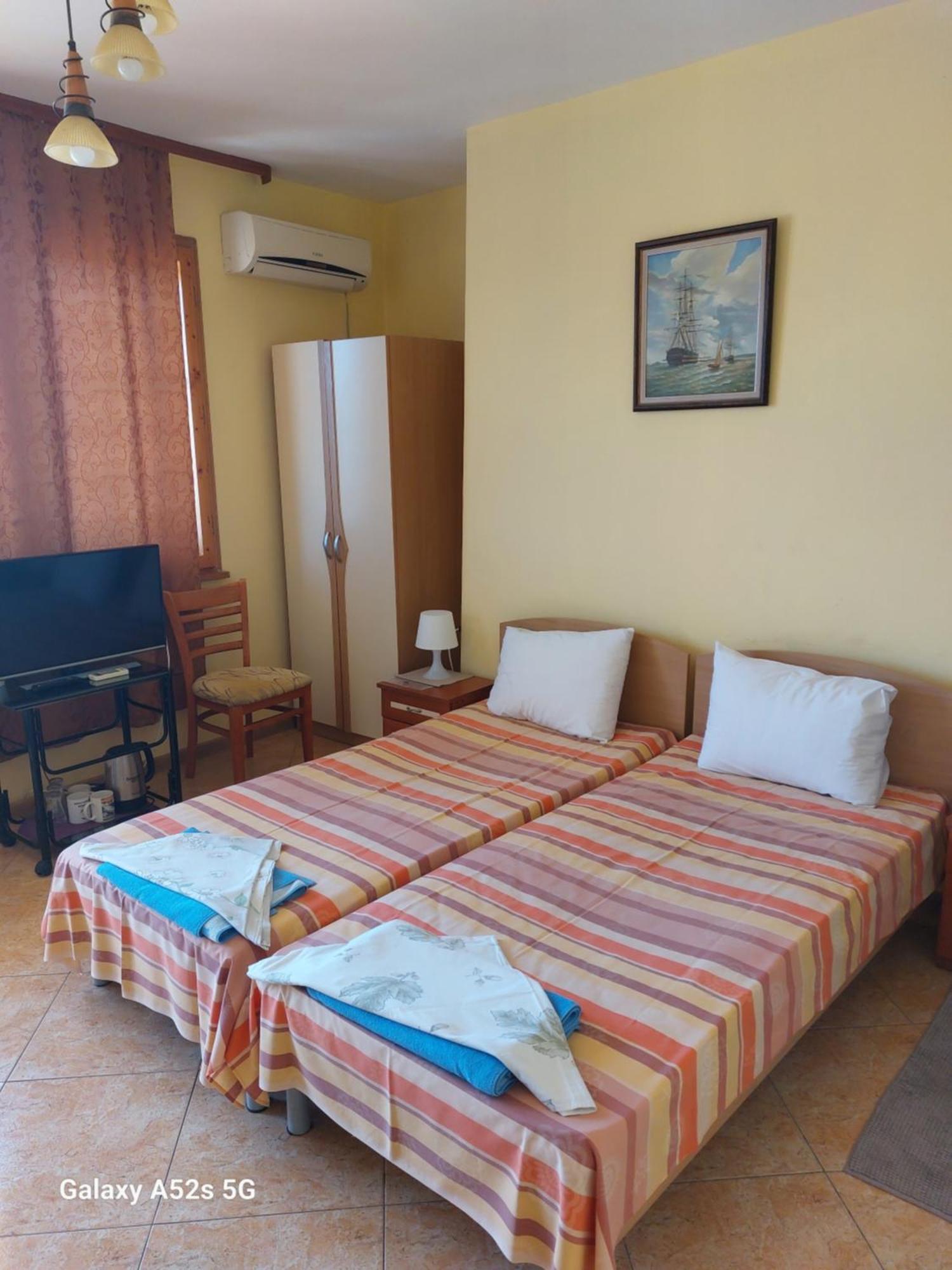 Homestay Kostadinov Pomorie Luaran gambar
